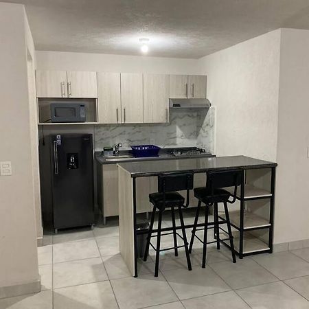 Apartamento Minimalista En Zona Muy Centrica De Guadalajara Exterior photo