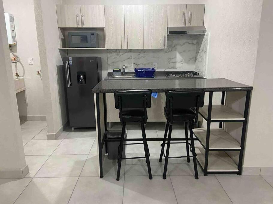 Apartamento Minimalista En Zona Muy Centrica De Guadalajara Exterior photo